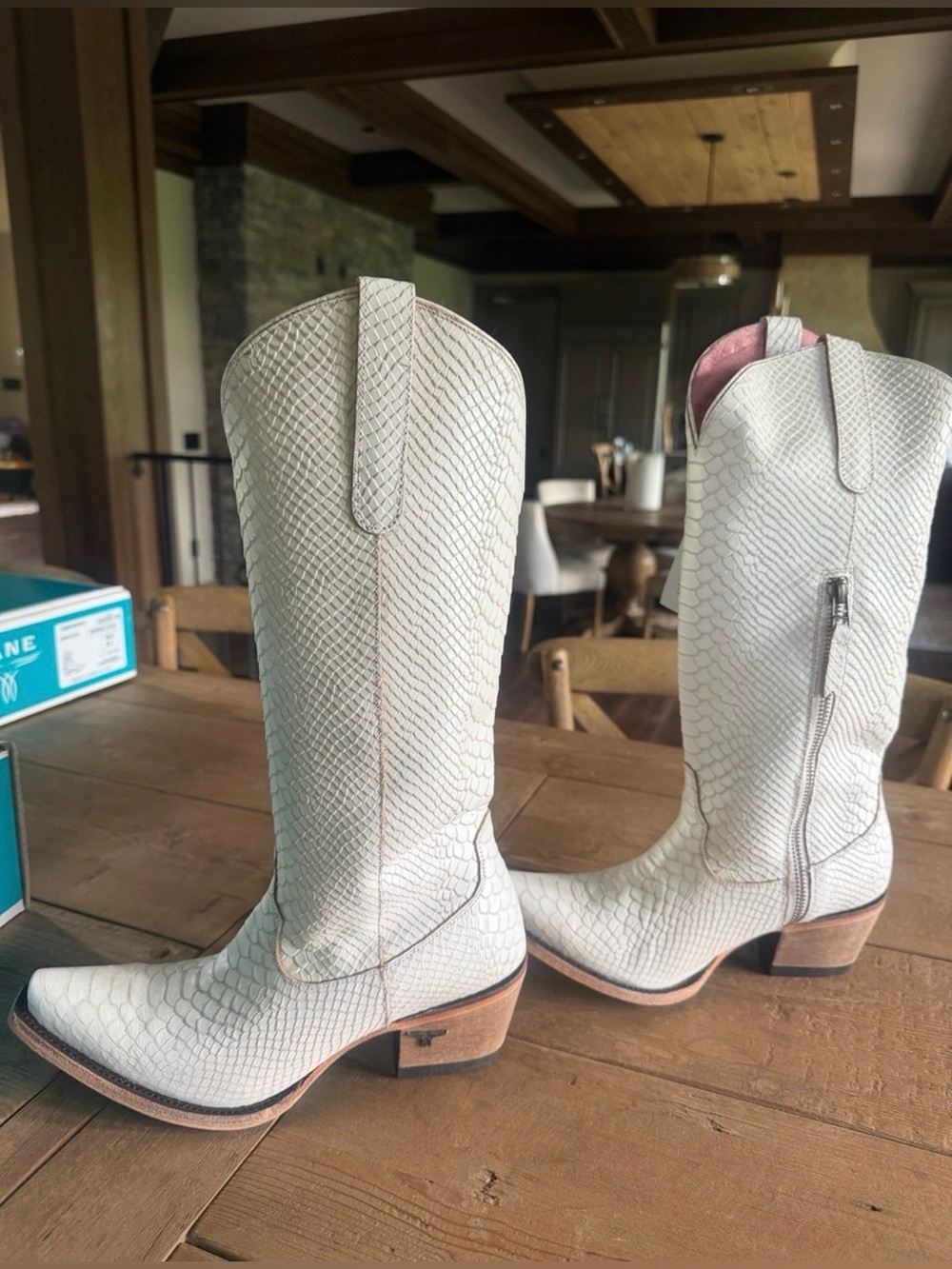 Lane Smokeshow Rattle White Boots Pink Lining Turquoise Sole Sz 8 ⭐ - Picture 9 of 11
